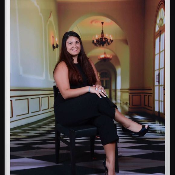 Meet your Posher, Bianca - Picture 1 of 1